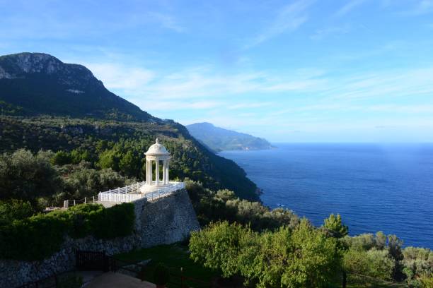 istock Monopteros / Residencia Miramar - Mallorca - Spain 660812644