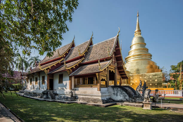 istock worship and religion in Thailand 660992400