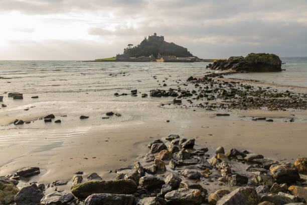 monte san michele da marazion - penzance foto e immagini stock