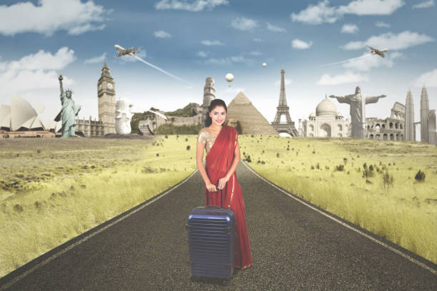 istock Indian tourist with famous landmark 661379690