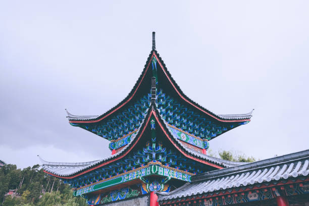 istock Chinese traditional palace pavilion 661422600