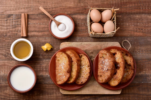 torrijas 、スペインのデザート、大量およびイースター - french toast breakfast food sweet food ストックフォトと画像