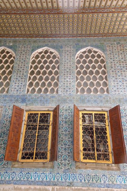 istock Beautiful decoration on the Topkapi Palace, Istanbul, Turkey. 661514696