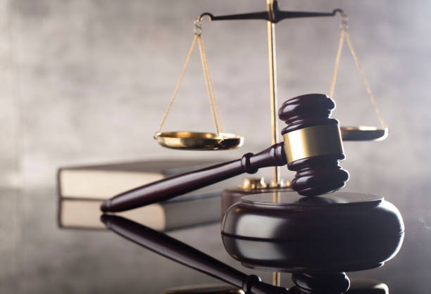 法と正義のコンセプト - legal system weight scale scale law ストックフォトと画像
