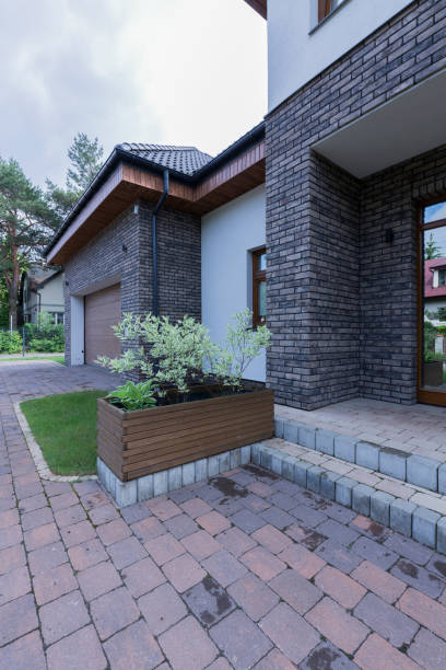istock Paving stone doorway to modern house 661616926