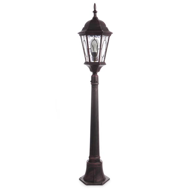 istock Street lamp isolated on white background 661685202