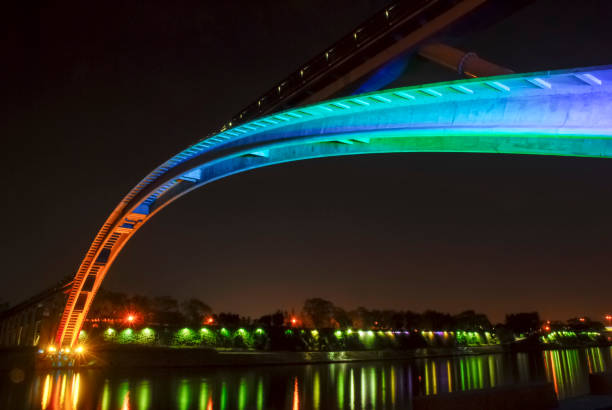 istock Sunyu-do Park Night View - Bridge 661729972