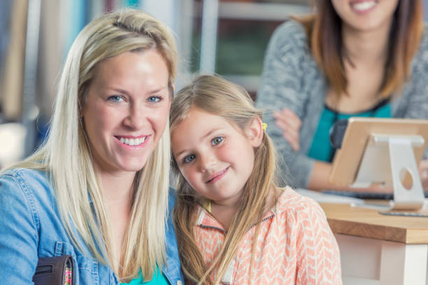 istock Happy mom shops with her daughter 661778476