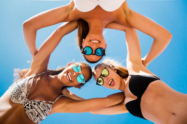 istock Teenage friends 661860070