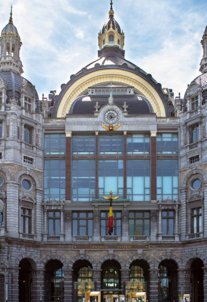 istock Railway station in Antwerpen Belgium 661941900