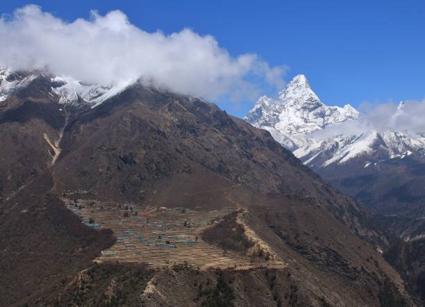 istock Sherpa village Phortse 661996102