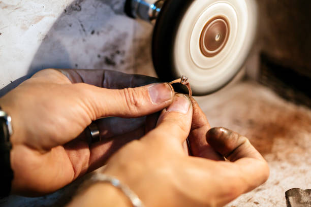 istock Jewelery polishing ring in workshop with adequate tools 662051872