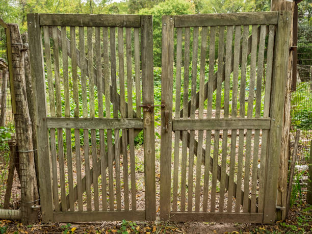 istock Wooden Garden Gate 662401422