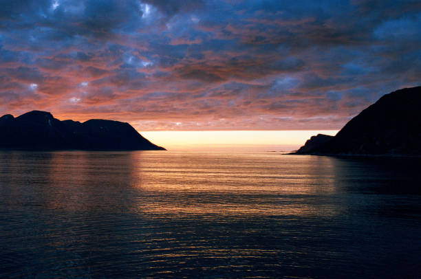 istock Midnight sun on the Lofoten islands 662650388