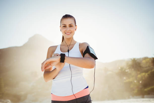 istock Fit woman on the beach 662874596