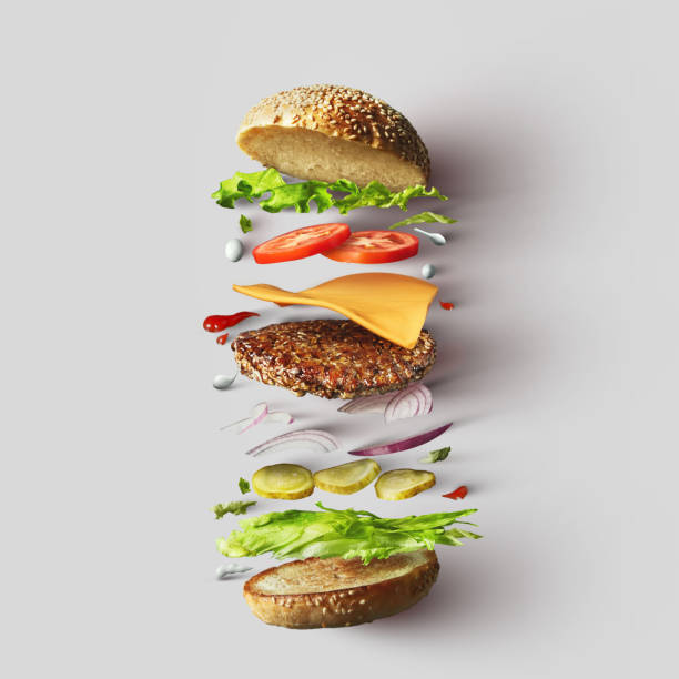 ingredientes de la hamburguesa contra fondo blanco - freshness hamburger burger bread fotografías e imágenes de stock