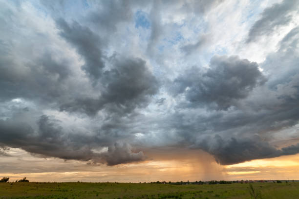 istock Beautiful sunset tornado whit the horizon line , would make a great and very easy extractable background to incorporate into designs 663161570