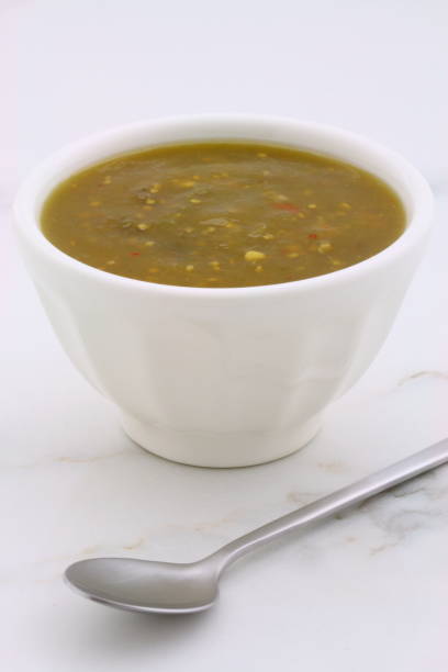apetitosa salsa casera de tomatillo - chili food bowl ready to eat fotografías e imágenes de stock