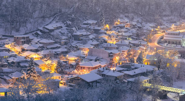 istock Winter morning 663474278