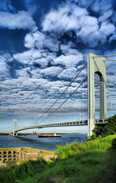 istock Fort Wadsworth and Verazano Bridge 663813212