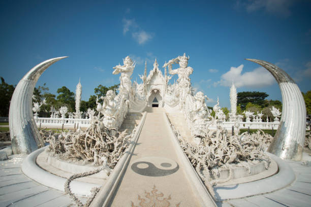 istock THAILAND CHIANG RAI WAT RONG KHUN WHITE TEMPLE 663863874