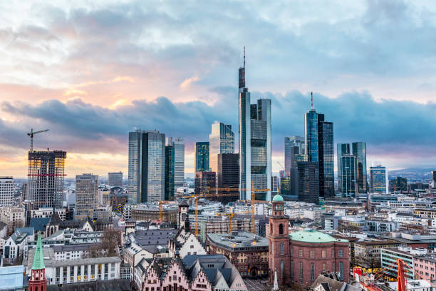 istock skyline of Frankfurt am Main in the evening 663924720