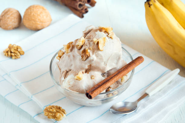 istock vegan banana and cinnamon ice cream 663963566