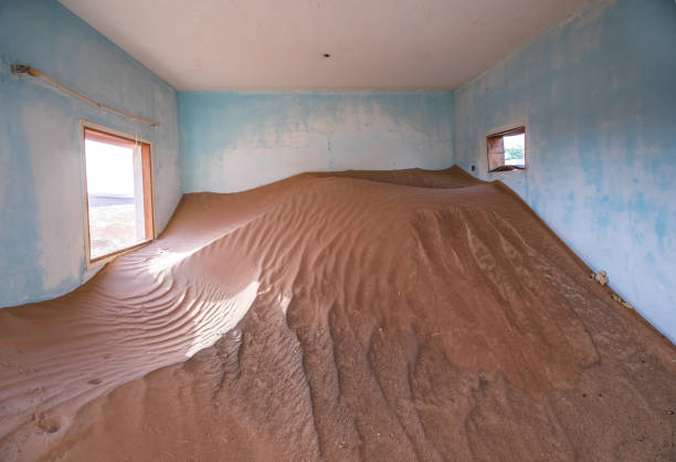 istock Abandoned ghost village in Arabian desert. 663984400