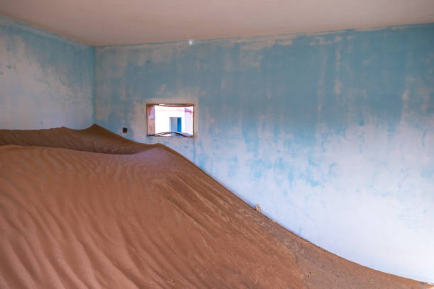 istock Abandoned ghost village in Arabian desert. 663984438