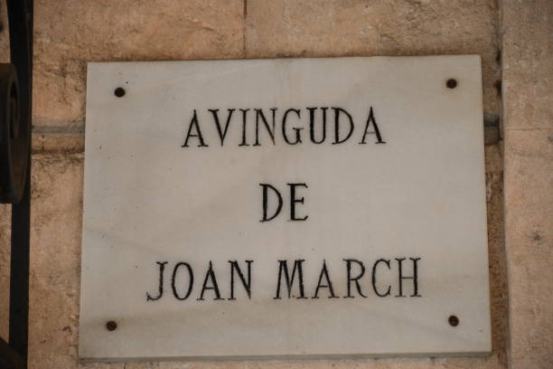 istock Road signs in Spain 664000004