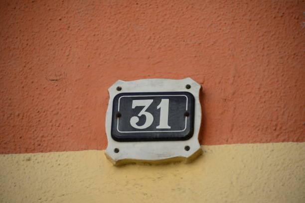 istock House facades in Spain, house number 31 664010568