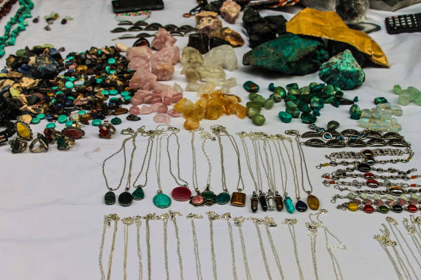 istock Handcraft Jewelery 664023232
