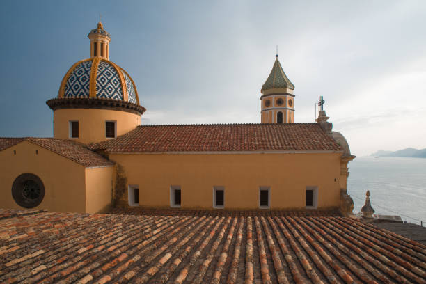 istock Basilica San Gennaro in Praiano 664110676