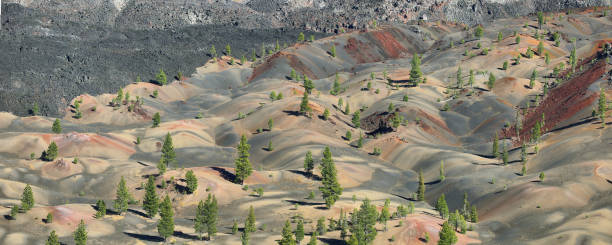Lassen Volcanic National Park Painted dunes from Cinder Cone, Lassen Volcanic National Park, California barron gorge national park stock pictures, royalty-free photos & images
