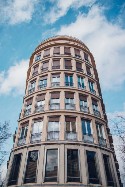istock Block of apartments 664307608