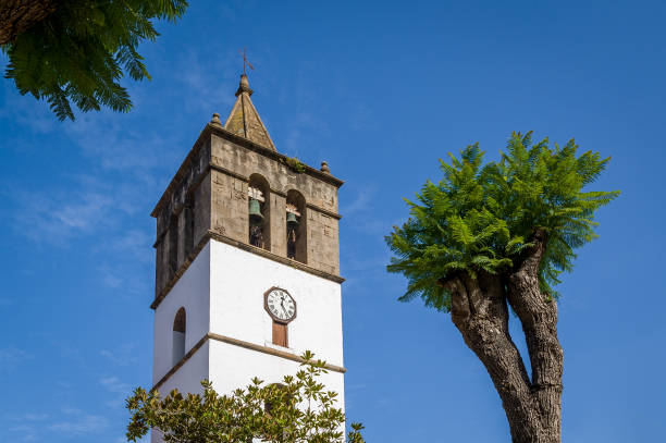 istock Old bell tower of Icod de los Vinos 664363030
