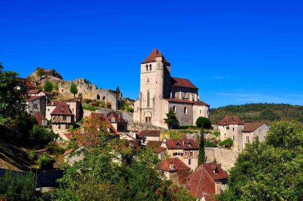 istock Saint-Cirq-Lapopie, France 664406432