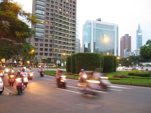 istock Rush Hour in Taipei, Taiwan 664417602