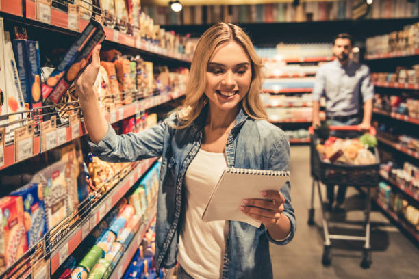 istock Couple at the supermarket 664443338