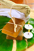 handgemachte-seife-auf-monstera-blatt.jpg?b=1&s=170x170&k=20&c=Z3N1SYWvhKapm65DRX6qzqZaISJsX2rHF_ysC2Yv7QQ=