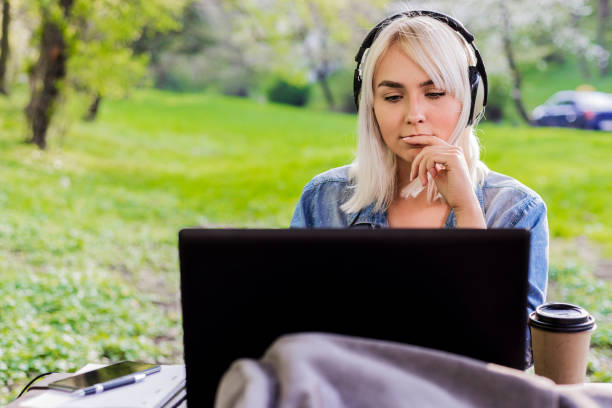 istock Music videos all weekend long 664607640