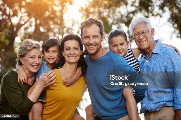 Dieses Irgendjemandes Für Das Familienalbum Stockfoto und mehr Bilder von Familie - Familie, Familie mit mehreren Generationen, Glücklichsein