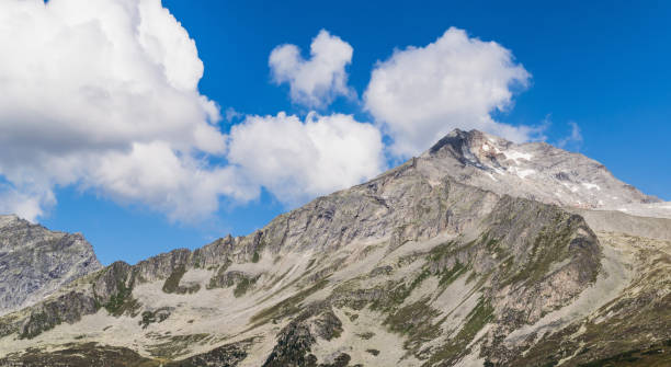 Alpine landscape View from Zillertaler Alpen - border of Austria and Italy zillertaler alps stock pictures, royalty-free photos & images