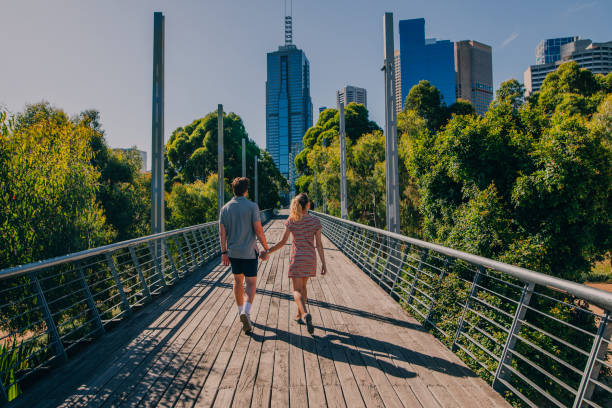 メルボルン、オーストラリアを探検 - melbourne day city skyline ストックフォトと画像