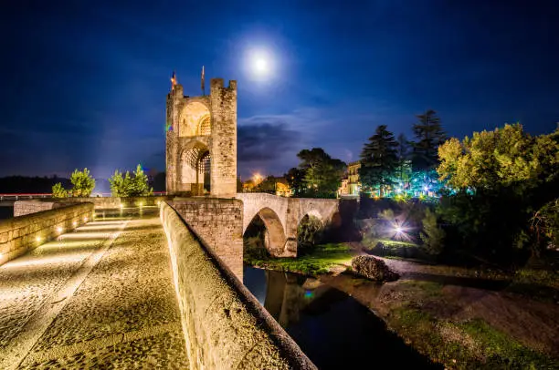 Medieval bridge in Besalú (Catalonia - Spain) at night