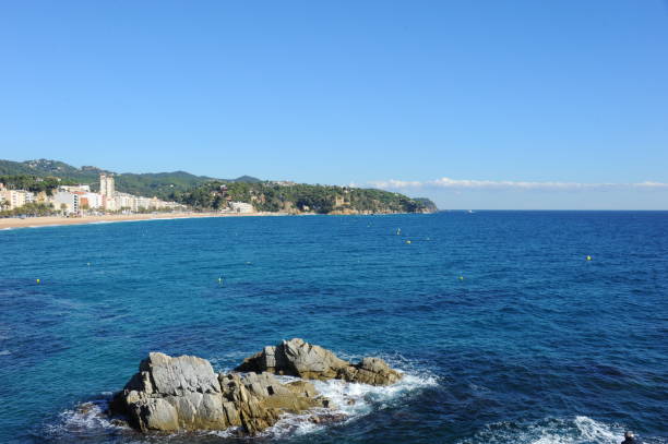 istock Waves / Surf on the Mediterranean - Spain 664743504
