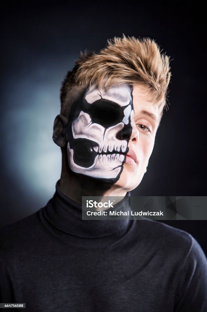 Bodypainting Man Portrait Skull Face Stock Photo - Download Image Now - Zombie, Adult, Art - iStock Bodypainting Man Portrait Skull Face Stock Photo - Download Image Now - Zombie, Adult, Art - Istock
