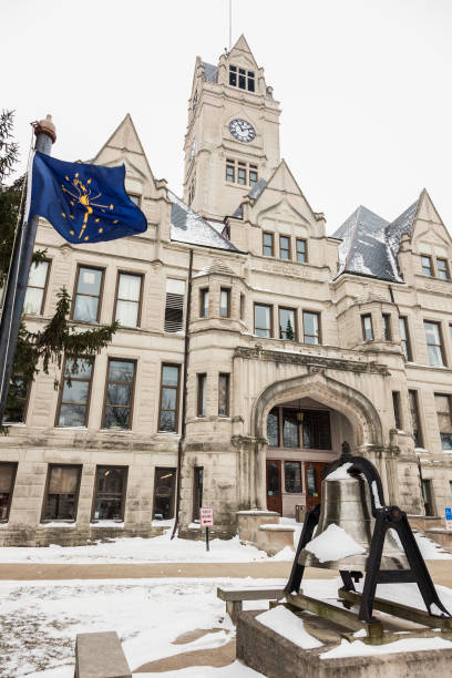 istock Jasper County Courthouse in Rensselaer, Indiana 664823504