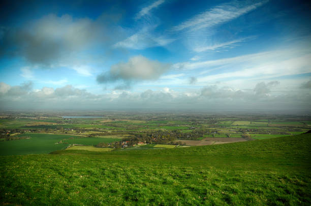 park narodowy south downs w east sussex - dirt road national park south downs footpath zdjęcia i obrazy z banku zdjęć