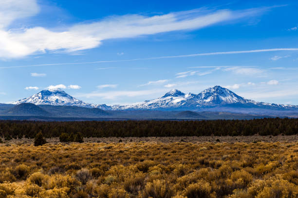 The Three Sisters The Three Sisters in central Oregon sister stock pictures, royalty-free photos & images